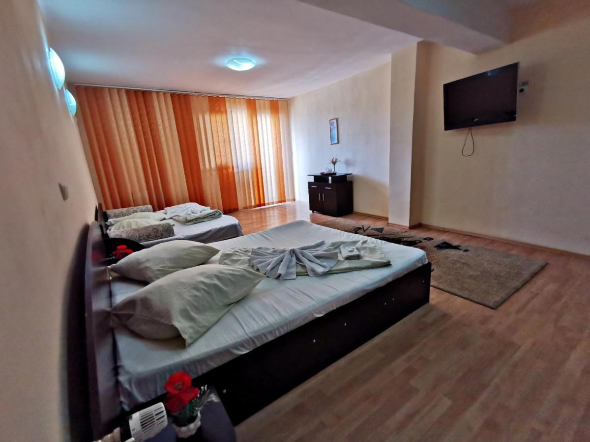 International Recola Motel Băneşti Buitenkant foto